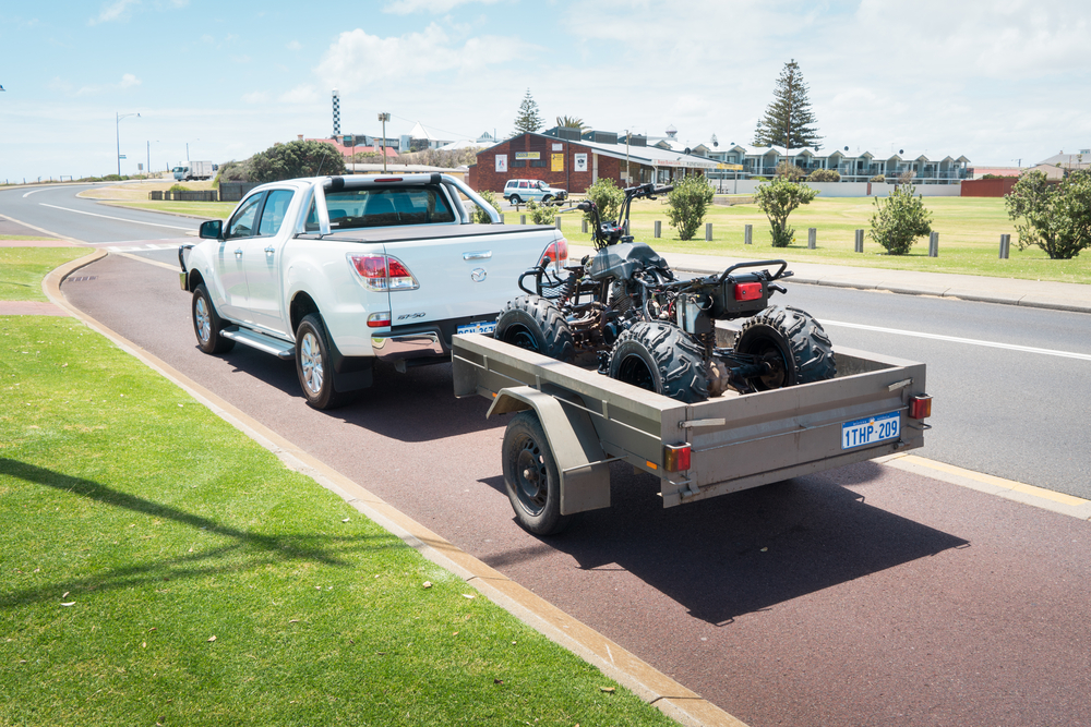 Towing trailer